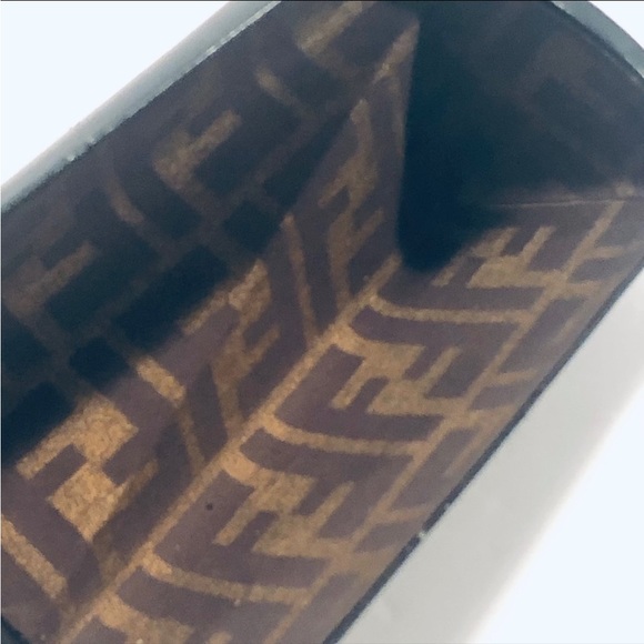 FENDI Sunglasses & Logo Case - Picture 3 of 12